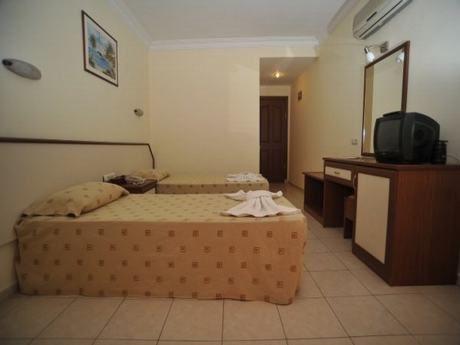 Alperbey Hotell 3*